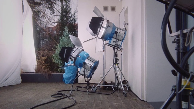 Video Reference: Plant, Gas, Machine, Technology, Space, Curtain, Tripod, Electric blue, Cameras & optics, Flooring
