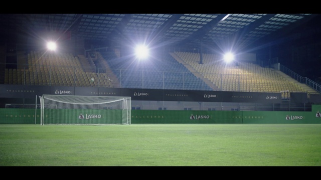 Video Reference: Atmosphere, Floodlight, Rectangle, Soccer, Grass, Lens flare, Player, Sport venue, Stadium, Font