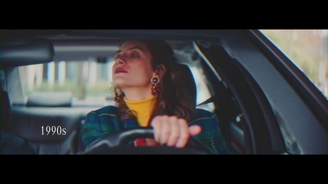 Video Reference: Car, Automotive lighting, Automotive mirror, Motor vehicle, Vehicle, Flash photography, Automotive design, Steering wheel, Rear-view mirror, Mode of transport