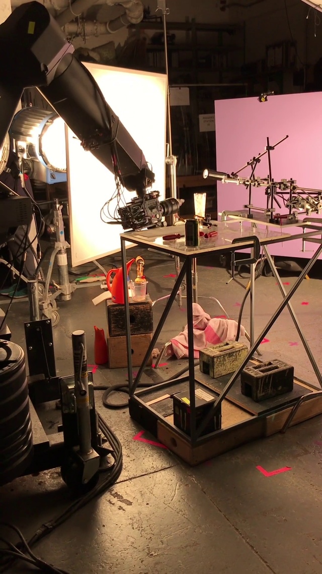 Video Reference: Automotive design, Table, Television studio, Electronic instrument, Musical instrument accessory, Audio equipment, Microphone stand, Space, Machine, Engineering