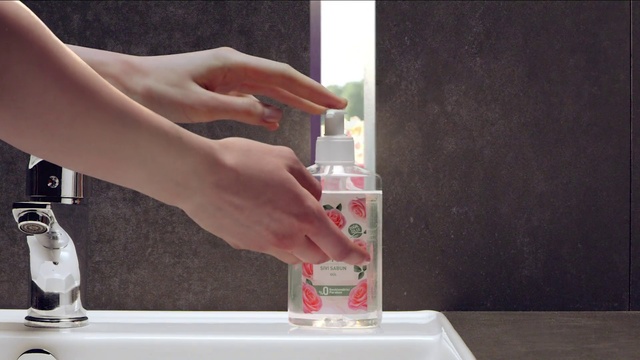 Video Reference: Fluid, Liquid, Gesture, Finger, Wood, Thumb, Tap, Nail, Gas, Wrist