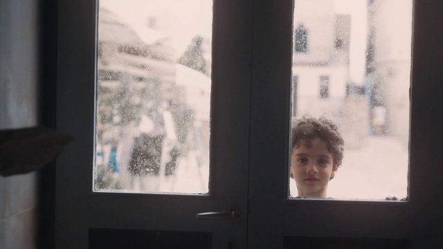 Video Reference: Window, Art, Tints and shades, Event, Glass, Visual arts, Rectangle, Monochrome photography, Monochrome, Room