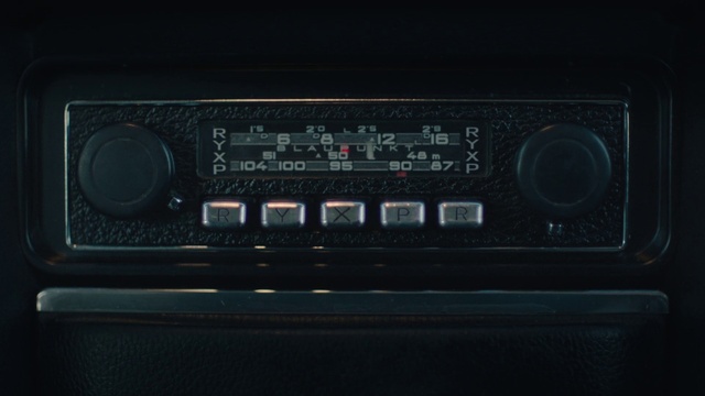 Video Reference: Musical instrument accessory, Audio equipment, Electronic device, Electric blue, Gas, Radio receiver