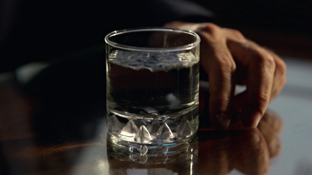 Video Reference: Tableware, Drinkware, Liquid, Barware, Fluid, Highball glass, Drink, Alcoholic beverage, Glass, Water