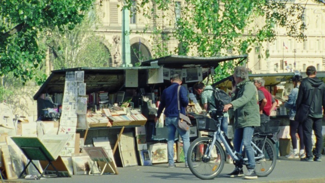 Video Reference: Bicycle, Wheel, Jeans, Tire, Bicycles--Equipment and supplies, Bicycle wheel, Bicycle frame, Motor vehicle, Bicycle handlebar, Bicycle fork