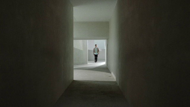 Video Reference: Fixture, Symmetry, Tints and shades, Flooring, Building, Concrete, Arch, Ceiling, Darkness, Room