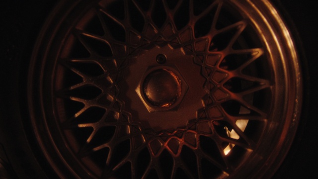 Video Reference: Brown, Wheel, Tire, Automotive tire, Tread, Hubcap, Alloy wheel, Automotive design, Rim, Synthetic rubber