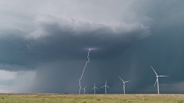 Video Reference: Cloud, Sky, Windmill, Atmosphere, Lightning, Plant, Ecoregion, Light, Natural environment, Natural landscape