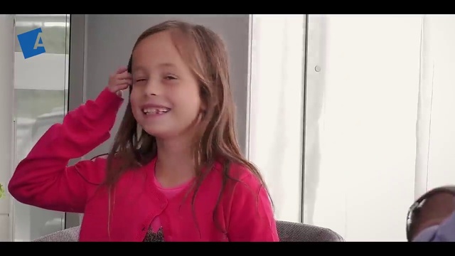 Video Reference: Face, Cheek, Chin, Eyebrow, Smile, Mouth, Ear, Sleeve, Happy, Gesture