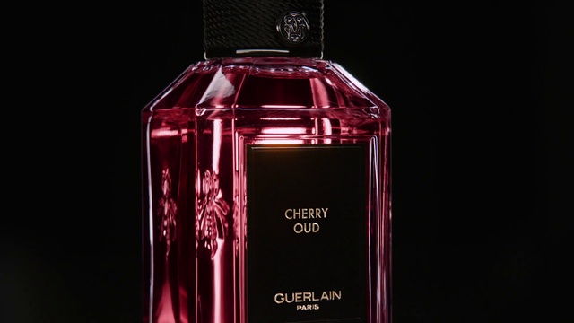 Video Reference: Liquid, Fluid, Drink, Cylinder, Font, Bottle, Magenta, Perfume, Rectangle, Event