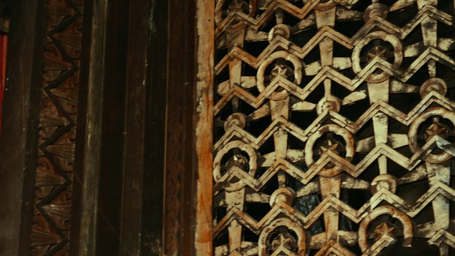 Video Reference: Brown, Wood, Creative arts, Art, Symmetry, Facade, Pattern, Ceiling, Metal, Flooring