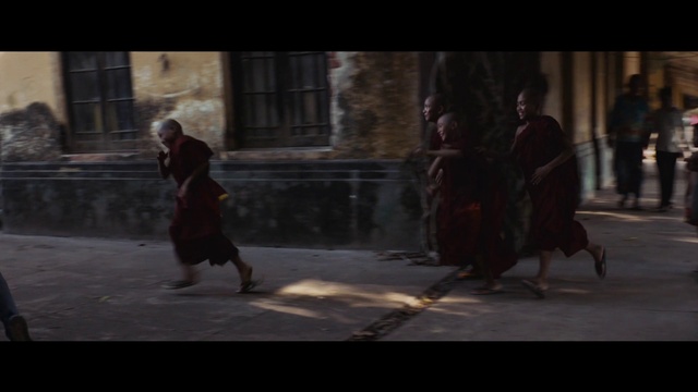 Video Reference: Flash photography, Entertainment, Tints and shades, Road, Darkness, Event, Performing arts, Midnight, Performance art, Pedestrian