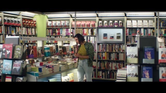 Video Reference: Shelf, Publication, Bookcase, Shelving, Building, Customer, Retail, Book, Table, Fun