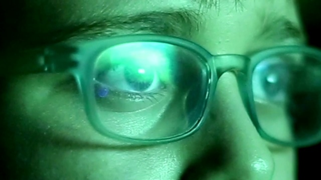 Video Reference: Glasses, Lip, Chin, Vision care, Eyebrow, Hairstyle, Facial expression, Vertebrate, Mouth, Eyewear