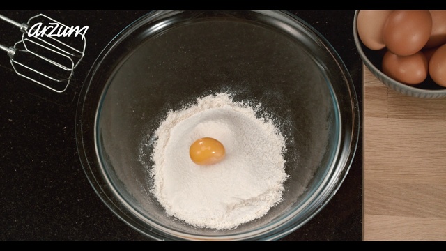 Video Reference: Food, Egg yolk, Ingredient, Egg white, Recipe, Cookware and bakeware, All-purpose flour, Cooking, Flour, Cuisine