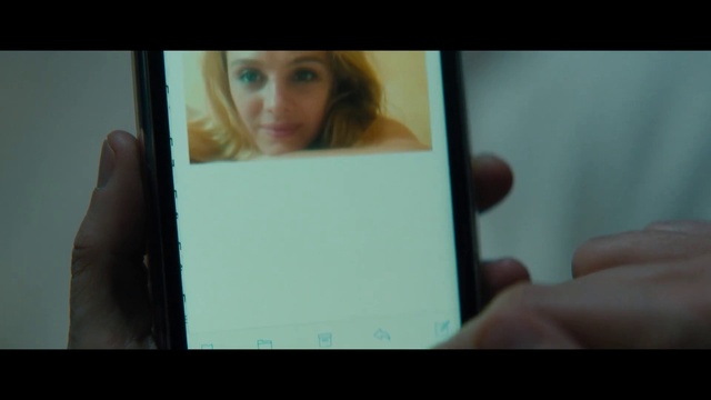 Video Reference: Hair, Eyebrow, Gadget, Eyelash, Communication Device, Gesture, Mobile phone, Finger, Television set, Material property