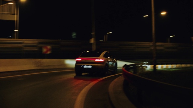 Video Reference: Car, Automotive lighting, Vehicle, Asphalt, Automotive design, Road surface, Mode of transport, Headlamp, Rolling, Thoroughfare