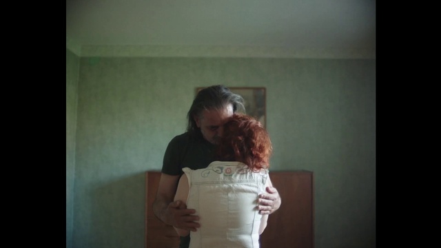 Video Reference: Shoulder, Window, Dress, Neck, Flash photography, Comfort, Gesture, Happy, Elbow, Beard