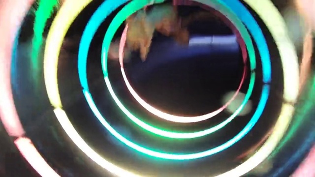 Video Reference: Light, Green, Gas, Circle, Technology, Rim, Electric blue, Pattern, Auto part, Automotive tire