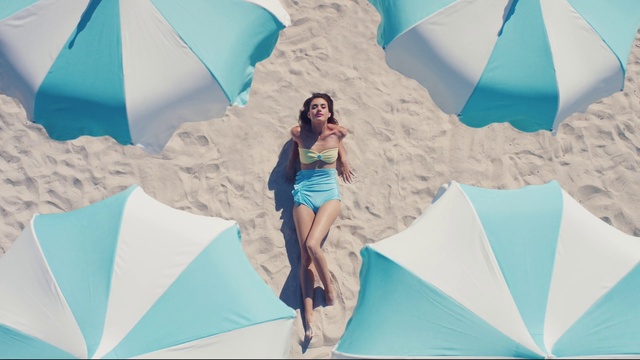Video Reference: Photograph, White, Product, Azure, Nature, Natural environment, People on beach, Fashion, Umbrella, Lighting