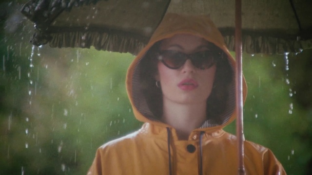 Video Reference: Head, Lip, Outerwear, Vision care, Hairstyle, White, Sunglasses, Goggles, Eyewear, Leaf