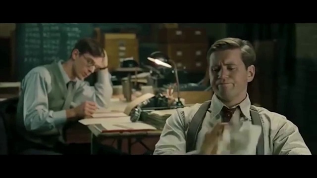 Video Reference: Table, Jaw, Gesture, Flash photography, Eyewear, Sharing, Fun, White-collar worker, Event, Music