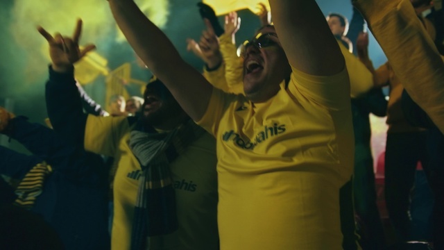 Video Reference: Shirt, Gesture, Hat, Baseball cap, Fan, T-shirt, Cap, Leisure, Happy, Entertainment