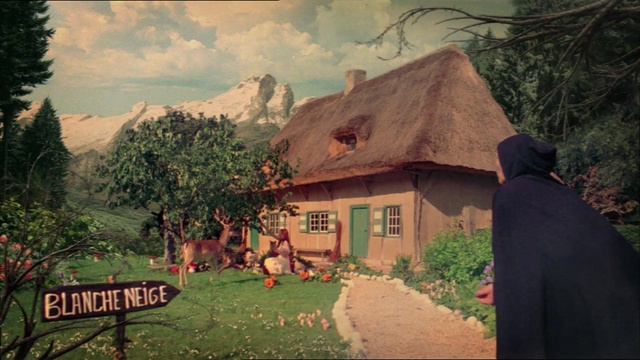 Video Reference: Plant, Building, Sky, Cloud, House, Thatching, Window, Tree, Natural landscape, Grass