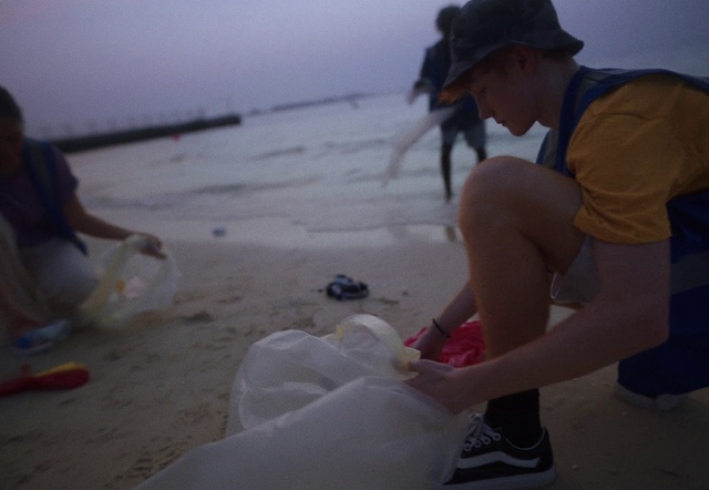 Video Reference: Water, Natural environment, Hat, Fedora, Body of water, Sun hat, Beach, Cap, Baseball cap, Sky