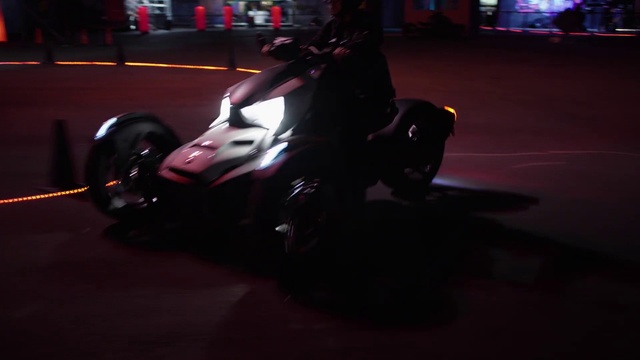Video Reference: Tire, Wheel, Vehicle, Automotive tire, Automotive lighting, Motor vehicle, Automotive design, Headlamp, Rim, Racing