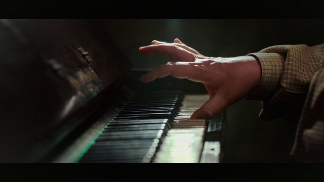 Video Reference: Musical instrument, Piano, Keyboard, Musical keyboard, Musician, Pianist, Musical instrument accessory, Electronic musical instrument, Gesture, Jazz pianist