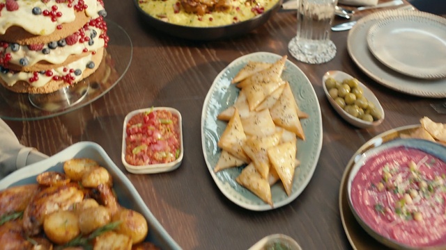 Video Reference: Food, Tableware, Table, Plate, Dishware, Ingredient, Recipe, Cuisine, Dish, Produce