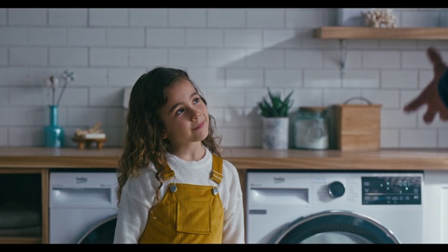 Video Reference: Washing machine, Clothes dryer, Countertop, Laundry room, Kitchen, Kitchen appliance, Cabinetry, Home appliance, Flash photography, Major appliance