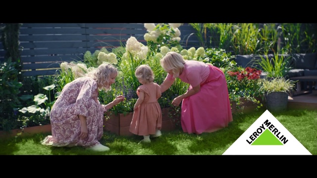 Video Reference: Plant, Organism, People in nature, Grass, Pink, Happy, Petal, Leisure, Art, Adaptation