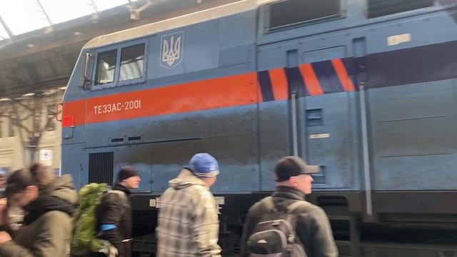 Video Reference: Train, Outerwear, Vehicle, Motor vehicle, Window, Mode of transport, Rolling stock, Rolling, Travel, Railway