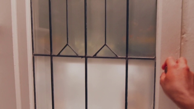 Video Reference: Black, Wood, Flooring, Rectangle, Floor, Material property, Hardwood, Wood stain, Tints and shades, Pattern