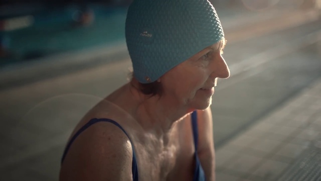 Video Reference: Lip, Shoulder, Eye, Cap, Flash photography, Human body, Jaw, Neck, Eyewear, Headgear