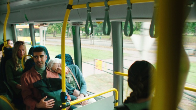 Video Reference: Vehicle, Mode of transport, Bus, Travel, Passenger, Window, Public transport, Leisure, Motor vehicle, Tree