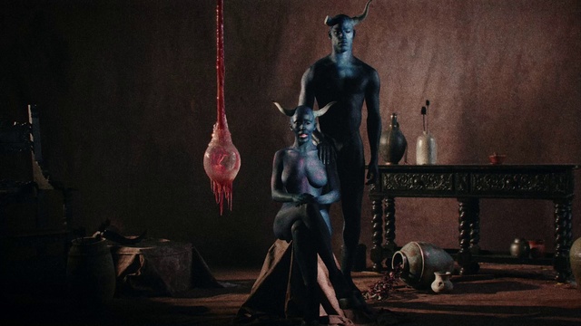 Video Reference: Flash photography, Art, Sculpture, Entertainment, Performing arts, Cg artwork, Event, Darkness, Performance art, Fictional character