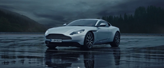 Video Reference: Wheel, Tire, Vehicle, Plant, Car, Hood, Grille, Automotive lighting, Automotive tire, Motor vehicle