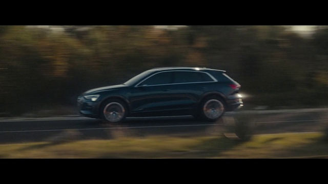 Video Reference: Tire, Wheel, Vehicle, Car, Automotive lighting, Automotive tire, Automotive design, Alloy wheel, Rim, Bumper