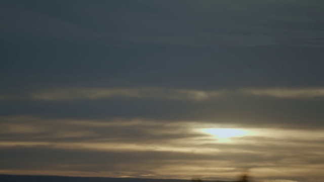Video Reference: Cloud, Atmosphere, Sky, Dusk, Afterglow, Cumulus, Horizon, Astronomical object, Landscape, Natural landscape
