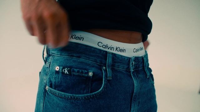 Video Reference: Jeans, Leg, Human body, Sleeve, Textile, Waist, Finger, Denim, Trunk, Thigh