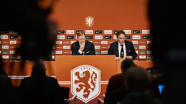 Video Reference: Microphone, Coat, Spokesperson, Interaction, Suit, Font, Podium, Audio equipment, Public speaking, Event