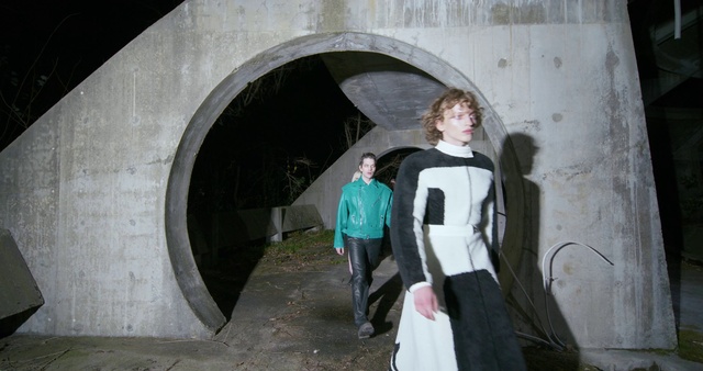 Video Reference: Architecture, Grey, Tunnel, T-shirt, Arch, Concrete, Pedestrian, Darkness, Road, Fun