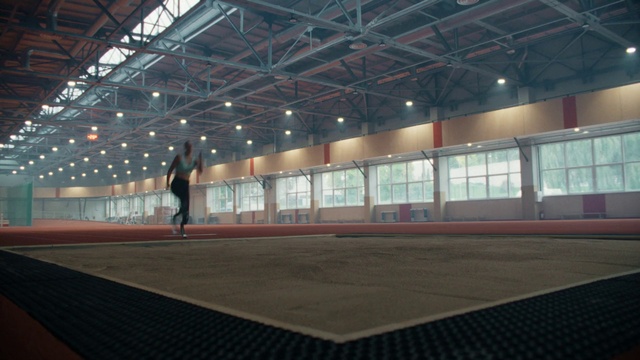 Video Reference: Field house, Hall, Floor, Shade, Building, Flooring, Ceiling, Stadium, Beam, Sport venue