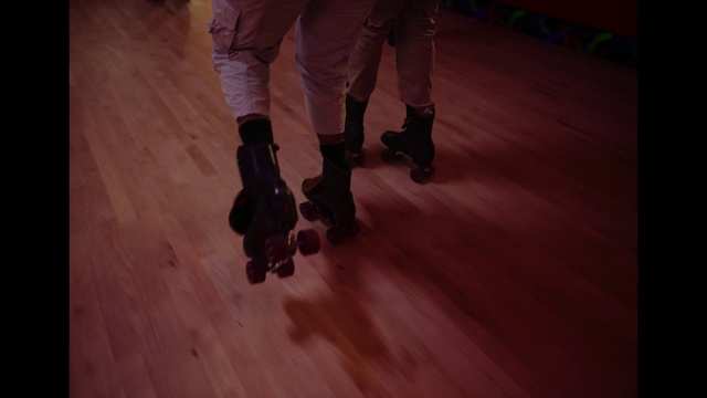 Video Reference: Wood, Flooring, Roller skating, Thigh, Roller sport, Knee, Hardwood, Human leg, Rolling, Roller skates
