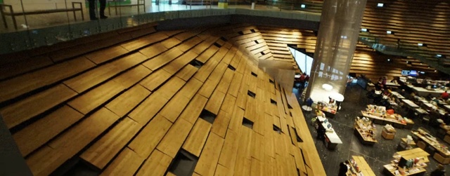 Video Reference: Wood, Lighting, Flooring, Floor, Hardwood, Ceiling, Tints and shades, Beam, Roof, Plank