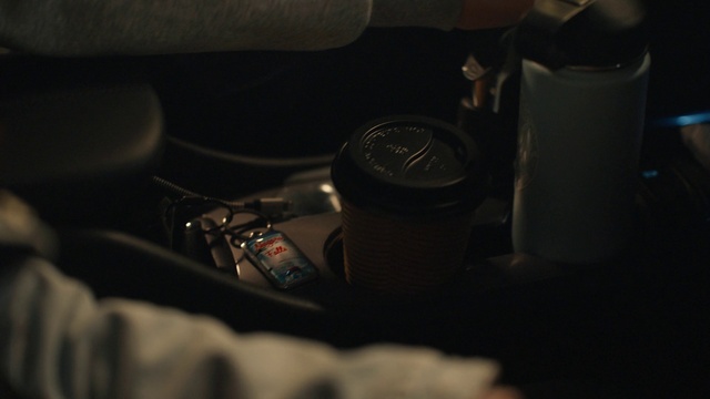 Video Reference: Flash photography, Automotive lighting, Automotive design, Personal luxury car, Drinkware, Audio equipment, Darkness, Reflex camera, Steering wheel, Vehicle door