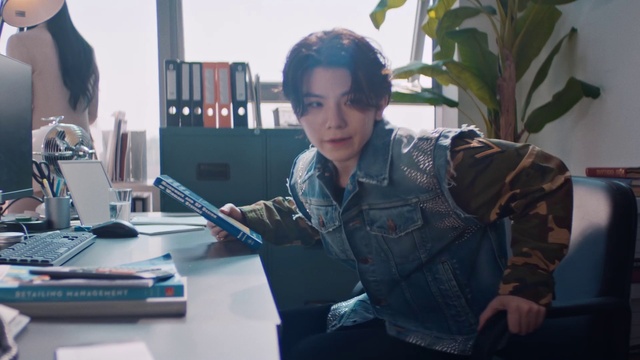 Video Reference: Plant, Table, Desk, Office supplies, Office equipment, Houseplant, Engineering, White-collar worker, Fashion design, Eyewear